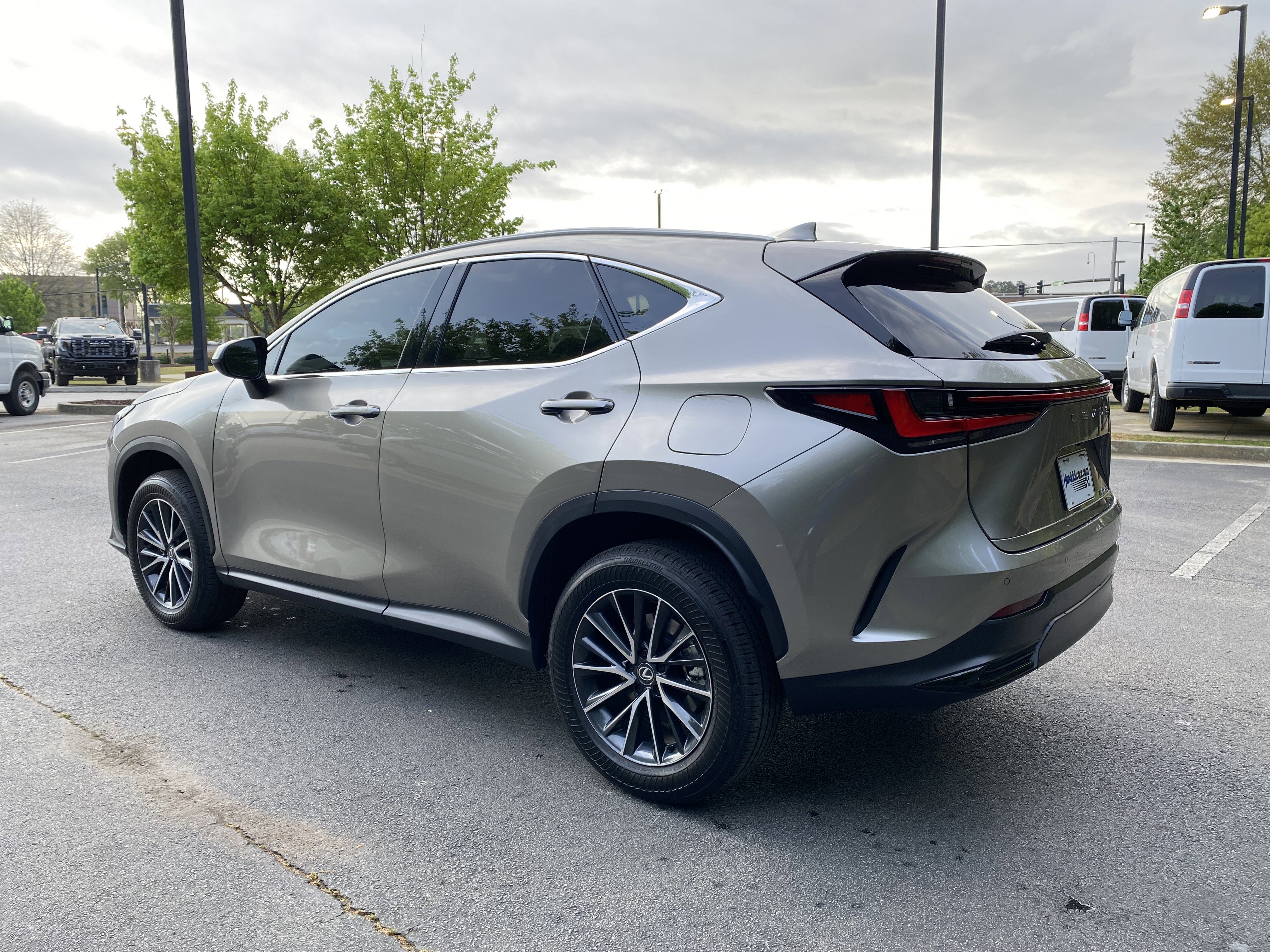 Used 2024 Lexus NX 250 FWD w/ Cold Area Package image 7