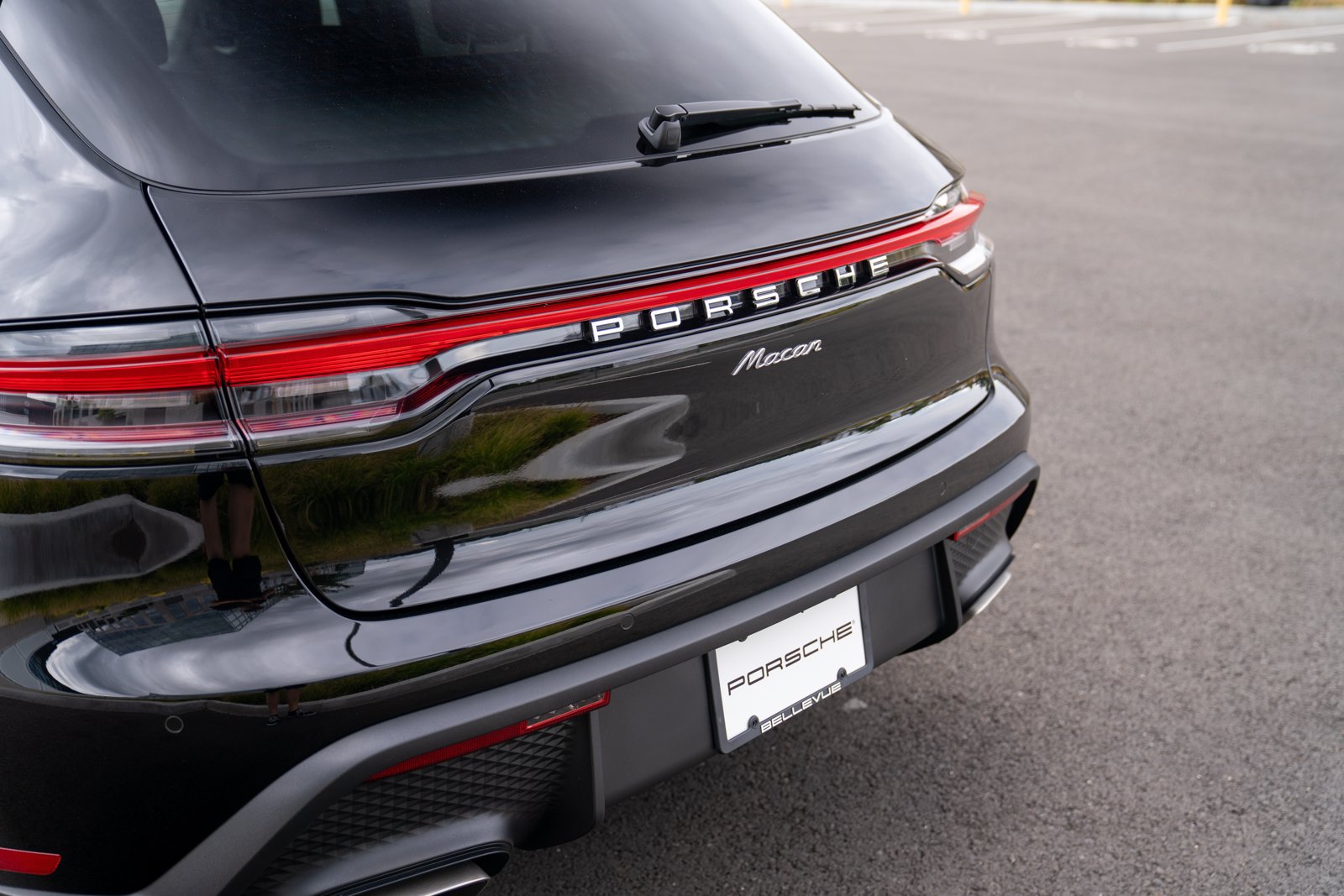 Certified 2026 Porsche Macan AWD/4WD image 30