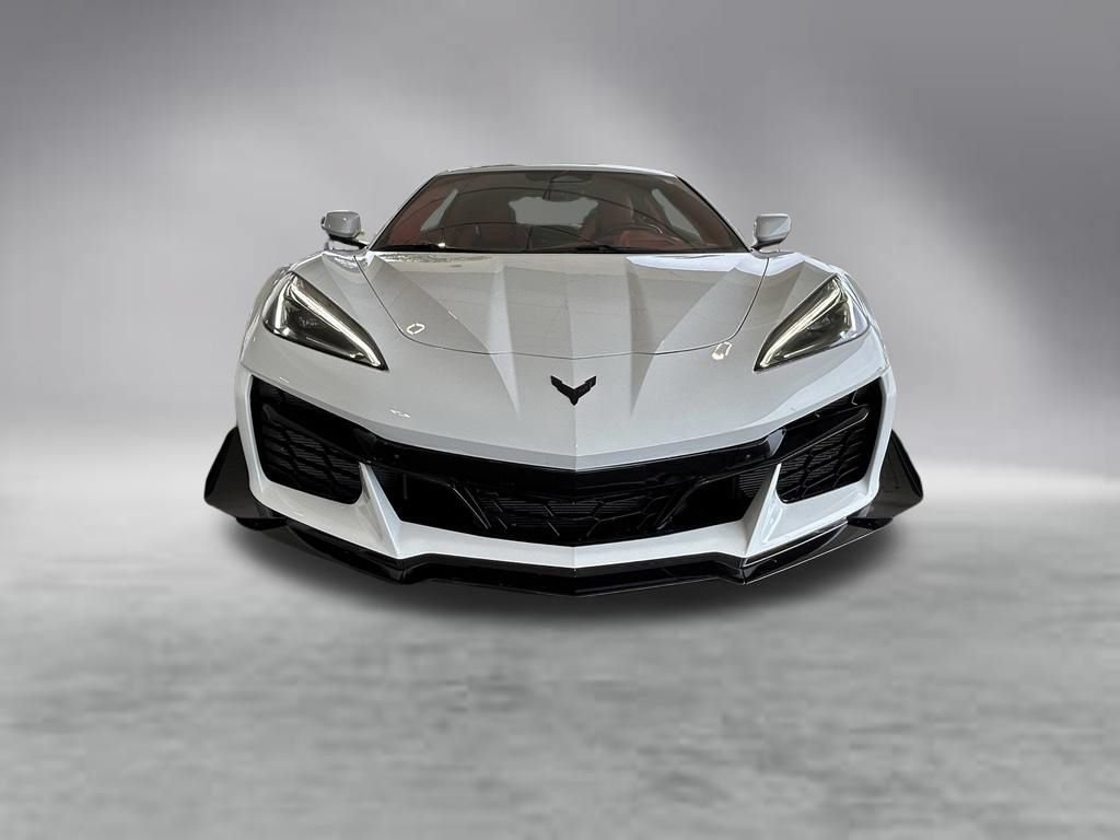 Used 2024 Chevrolet Corvette Z06 w/ Z07 Performance Package RWD image 9