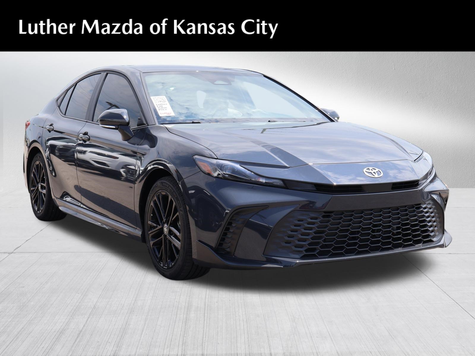 Used 2025 Toyota Camry SE