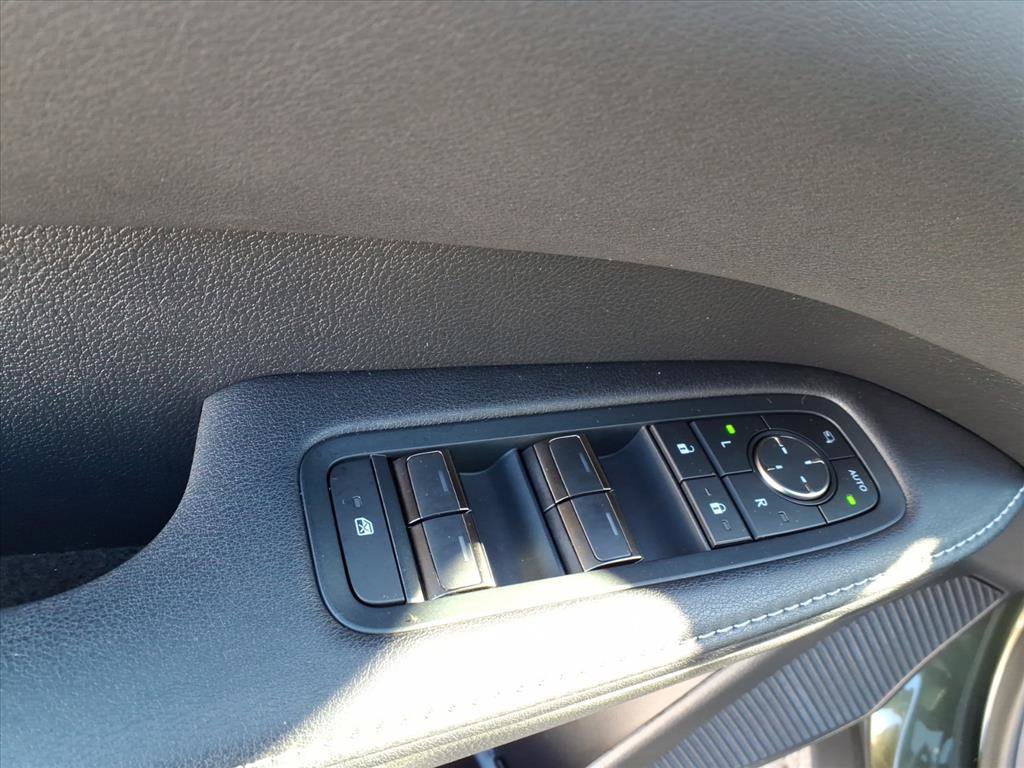 Used 2025 Lexus RX 350 Premium image 12