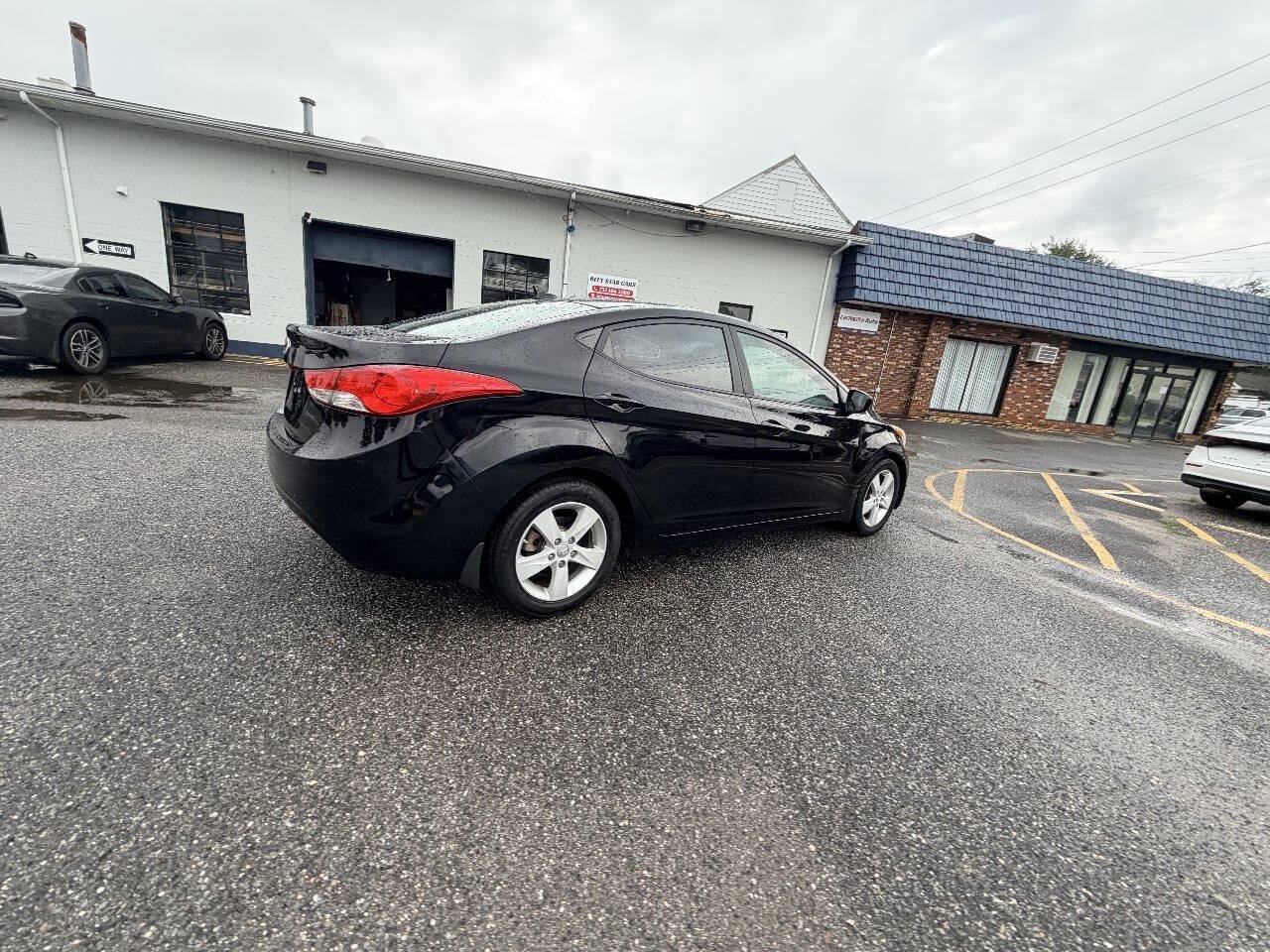 Used 2012 Hyundai Elantra GLS w/ Preferred Pkg 3 FWD image 26