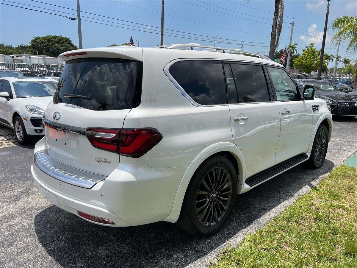 Used 2023 INFINITI QX80 Premium Select w/ All-Season Package image 5