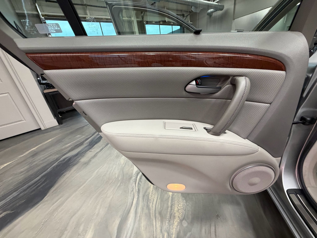 Used 2007 Acura RL w/ Technology Package AWD/4WD image 52