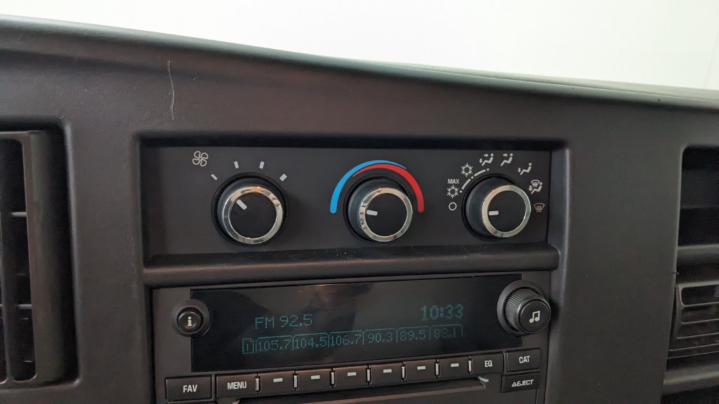Used 2019 Chevrolet Express 3500 w/ Power Convenience Package RWD image 29