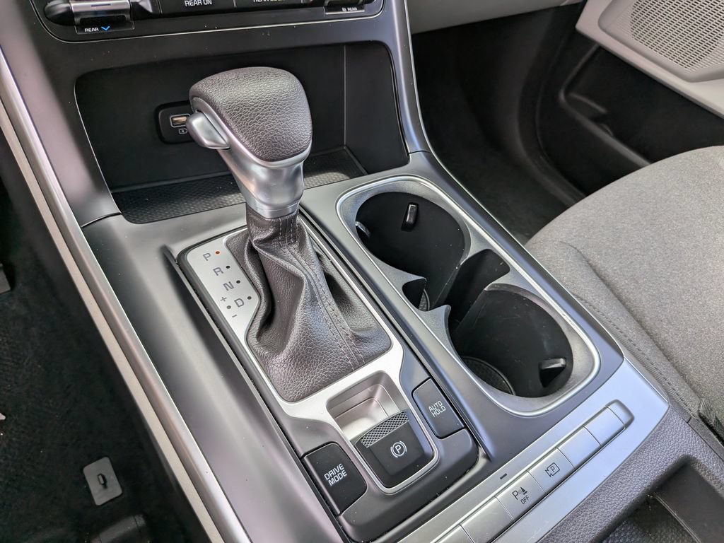 Certified 2024 Kia Carnival LX FWD image 26