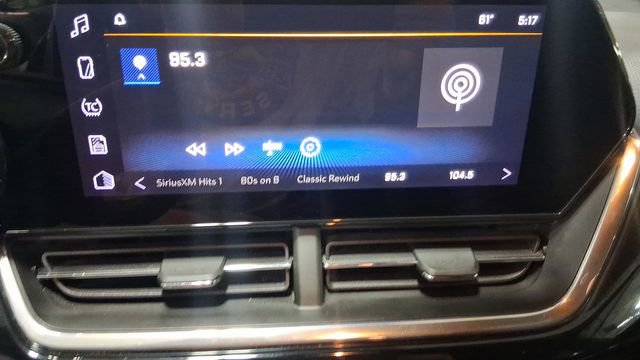 Used 2025 Chevrolet Trax RS w/ Driver Confidence Package FWD image 29