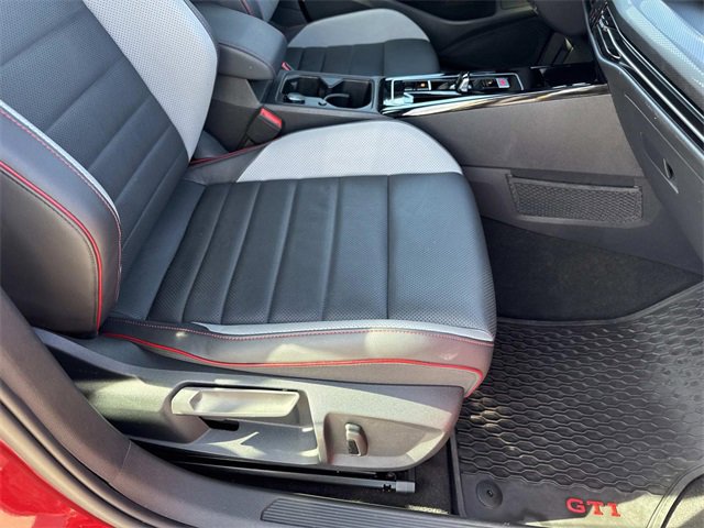Used 2024 Volkswagen GTI SE image 20