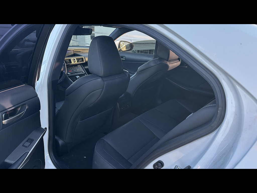 Used 2020 Lexus IS 300 F Sport w/ F Sport Package RWD image 7
