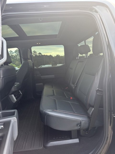 Used 2023 Ford F250 Lariat w/ Lariat Ultimate Package image 11