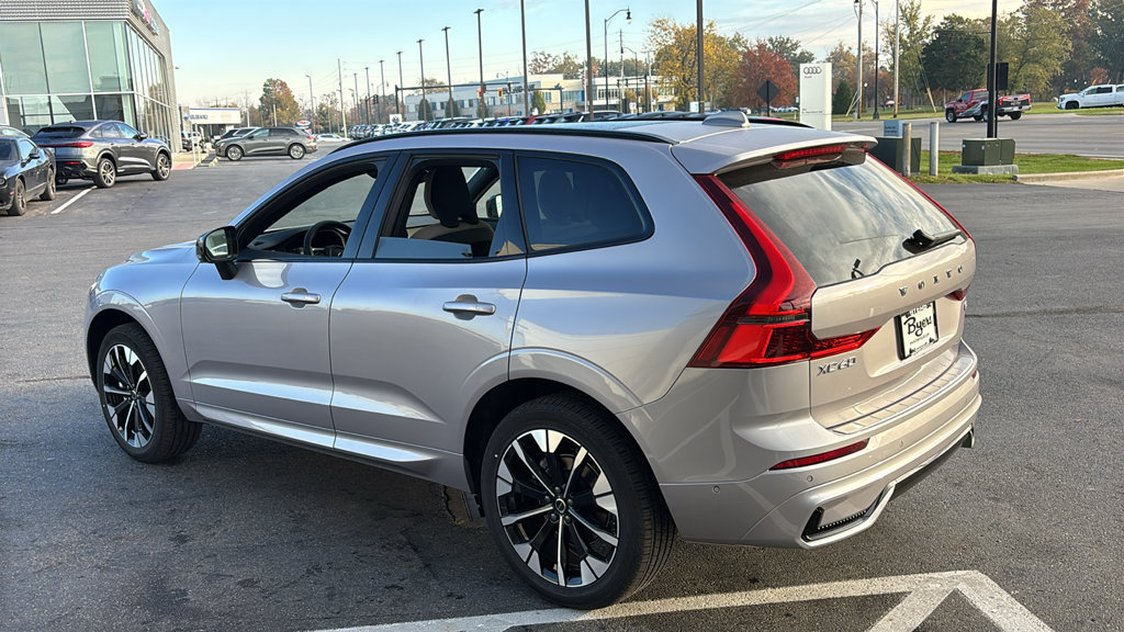 New 2027 Volvo XC60 B5 Plus AWD/4WD image 4