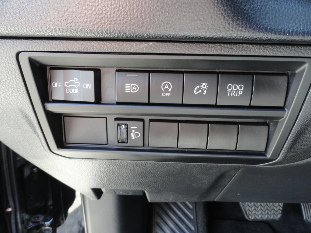 Used 2022 Toyota Tundra SR w/ SR Tow Package AWD/4WD image 25