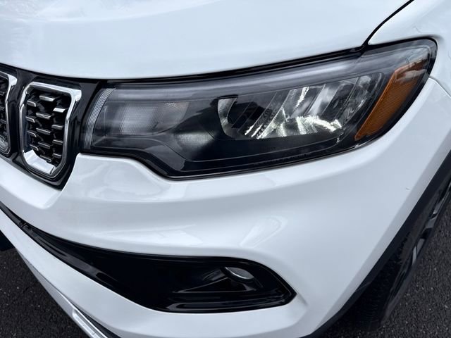 New 2026 Jeep Compass Limited image 15