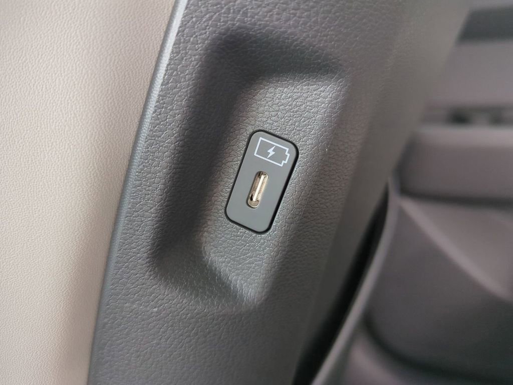 New 2026 Hyundai Santa Fe SEL image 18