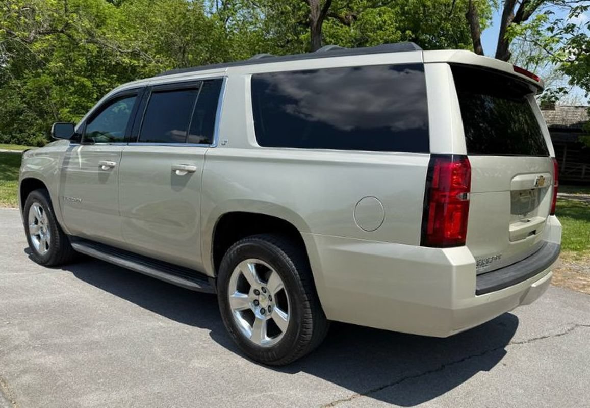 Used 2016 Chevrolet Suburban LT AWD/4WD image 9
