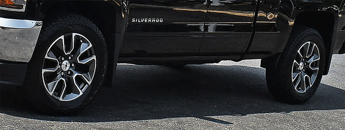 Used 2019 Chevrolet Silverado 1500 LT w/ All Star Edition AWD/4WD image 24