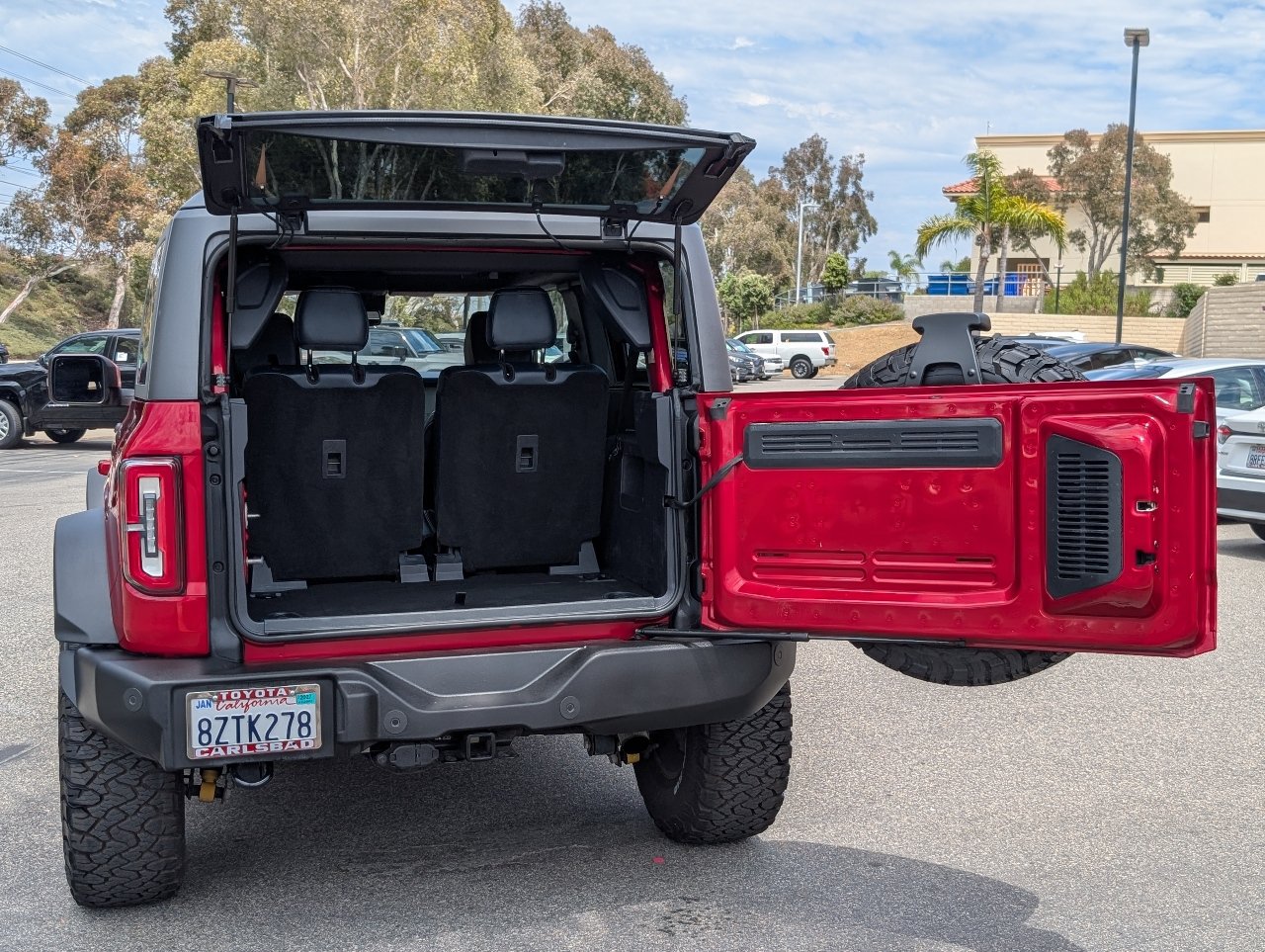 Used 2021 Ford Bronco Outer Banks w/ Sasquatch Package AWD/4WD image 9