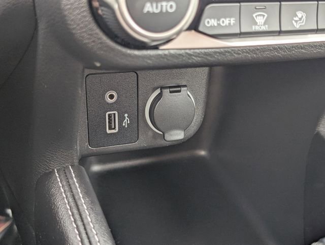 Used 2019 Nissan Kicks SV image 25