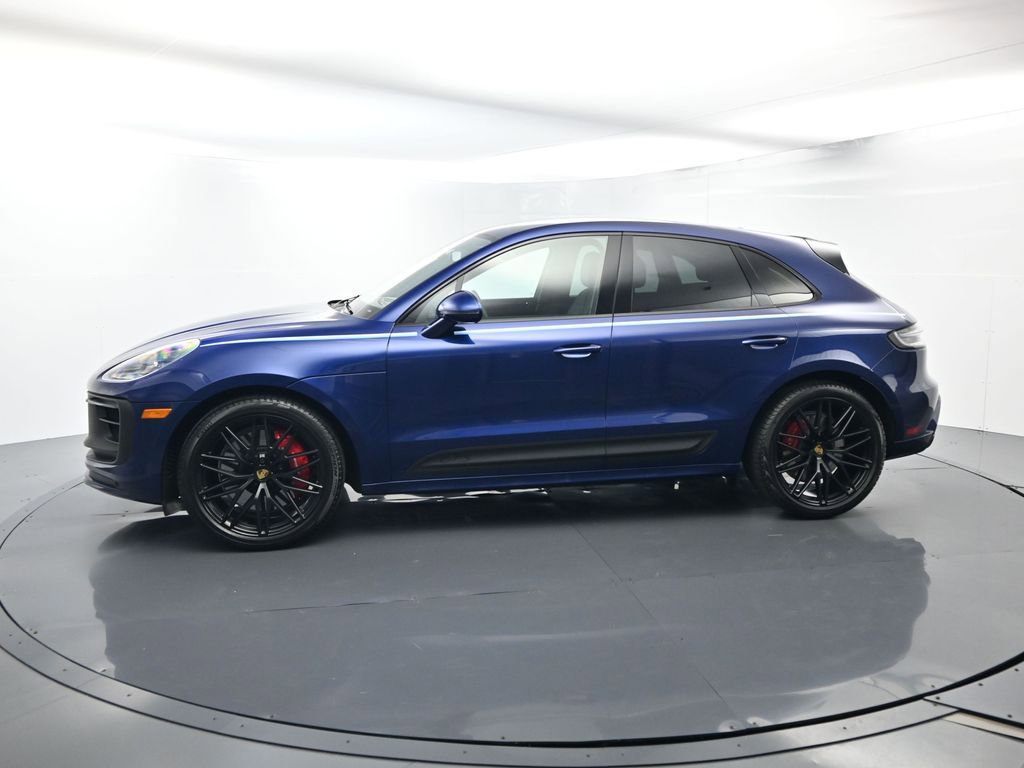 Certified 2022 Porsche Macan GTS AWD/4WD image 2