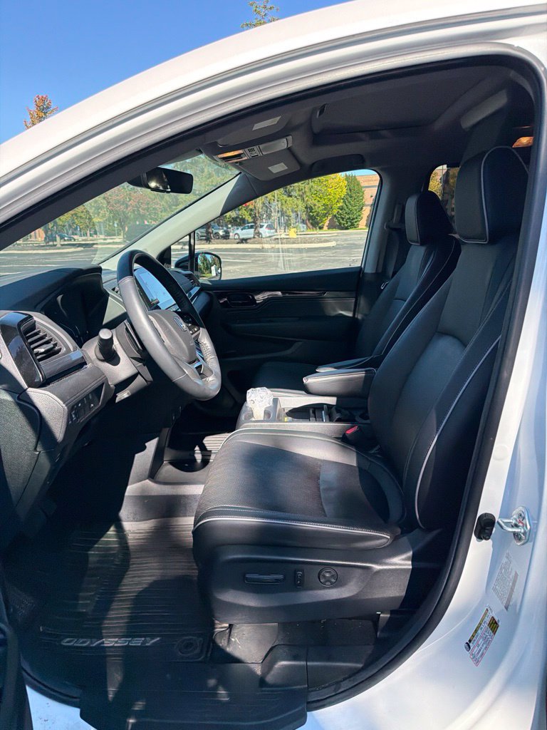 Certified 2024 Honda Odyssey Elite image 17