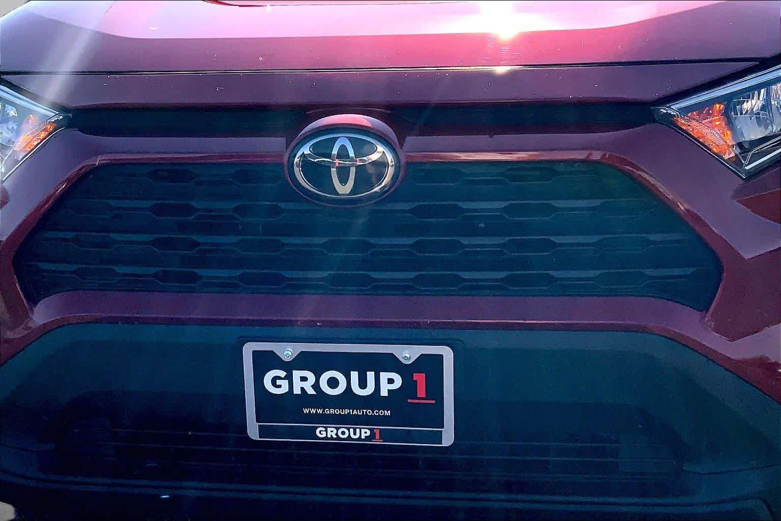 Used 2021 Toyota RAV4 XLE Premium FWD image 30
