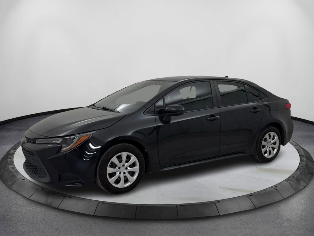 Used 2020 Toyota Corolla LE FWD image 1