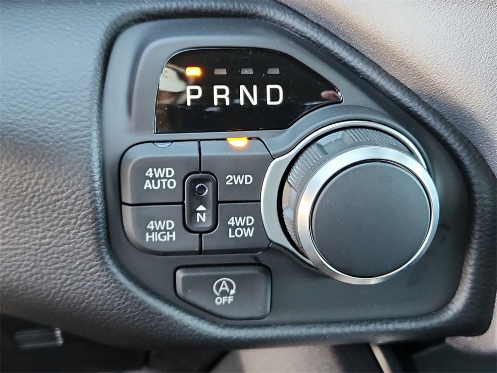 New 2026 RAM 1500 4x4 Crew Cab image 22