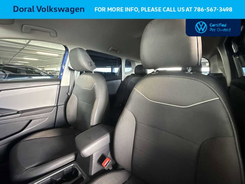 Used 2024 Volkswagen Taos SE FWD image 14