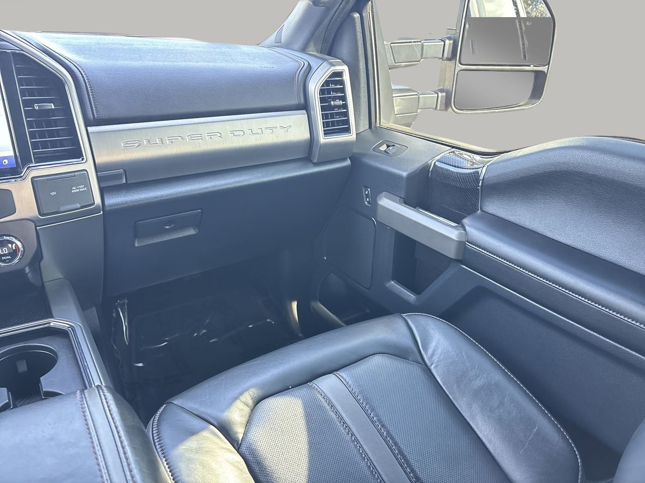 Used 2022 Ford F450 Platinum w/ FX4 Off-Road Package AWD/4WD image 10