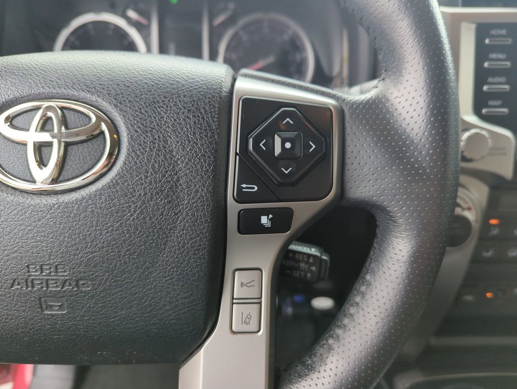 Used 2022 Toyota 4Runner Limited AWD/4WD image 23