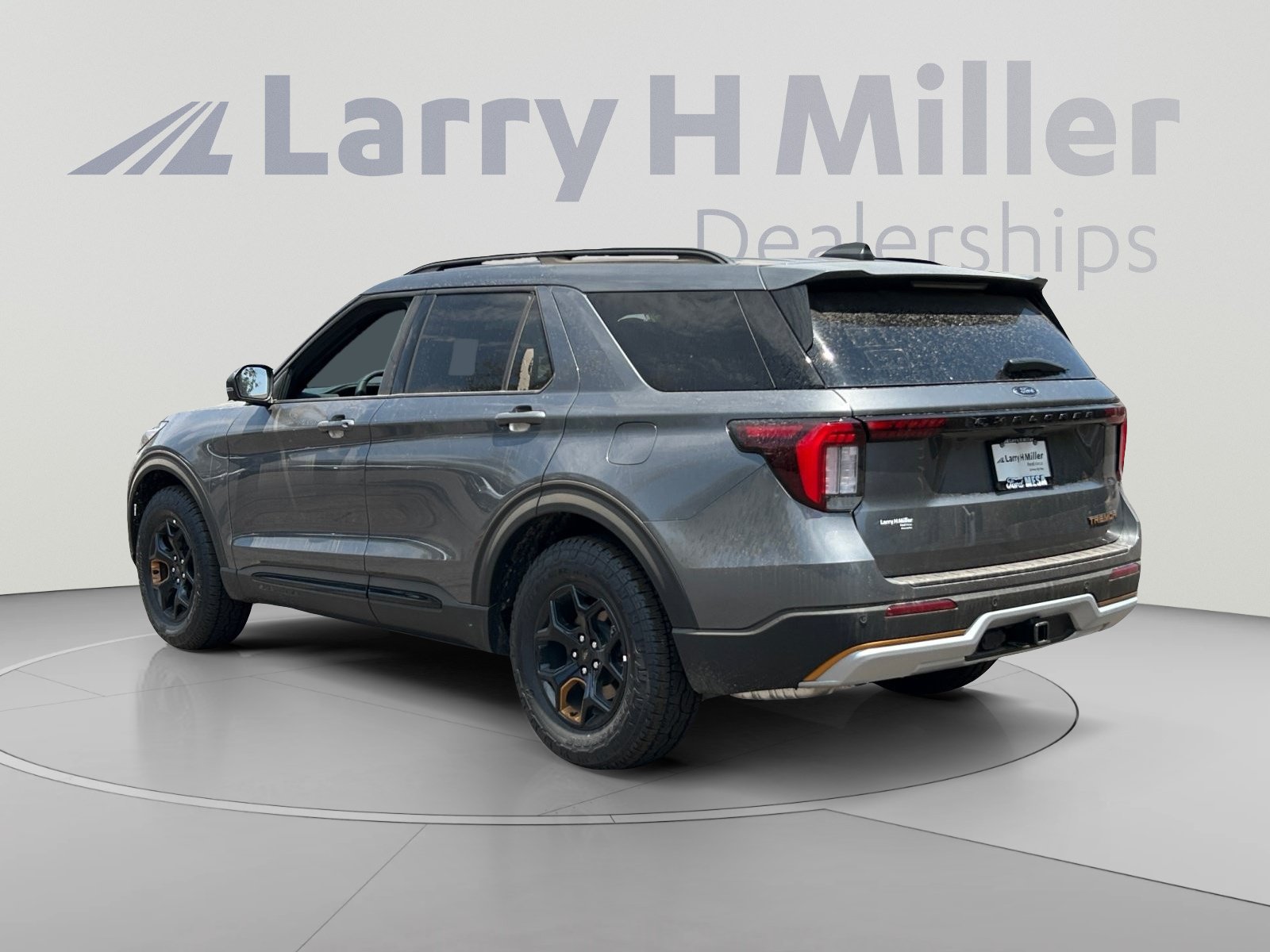 New 2026 Ford Explorer Tremor w/ Tremor Ultimate Package AWD/4WD image 3