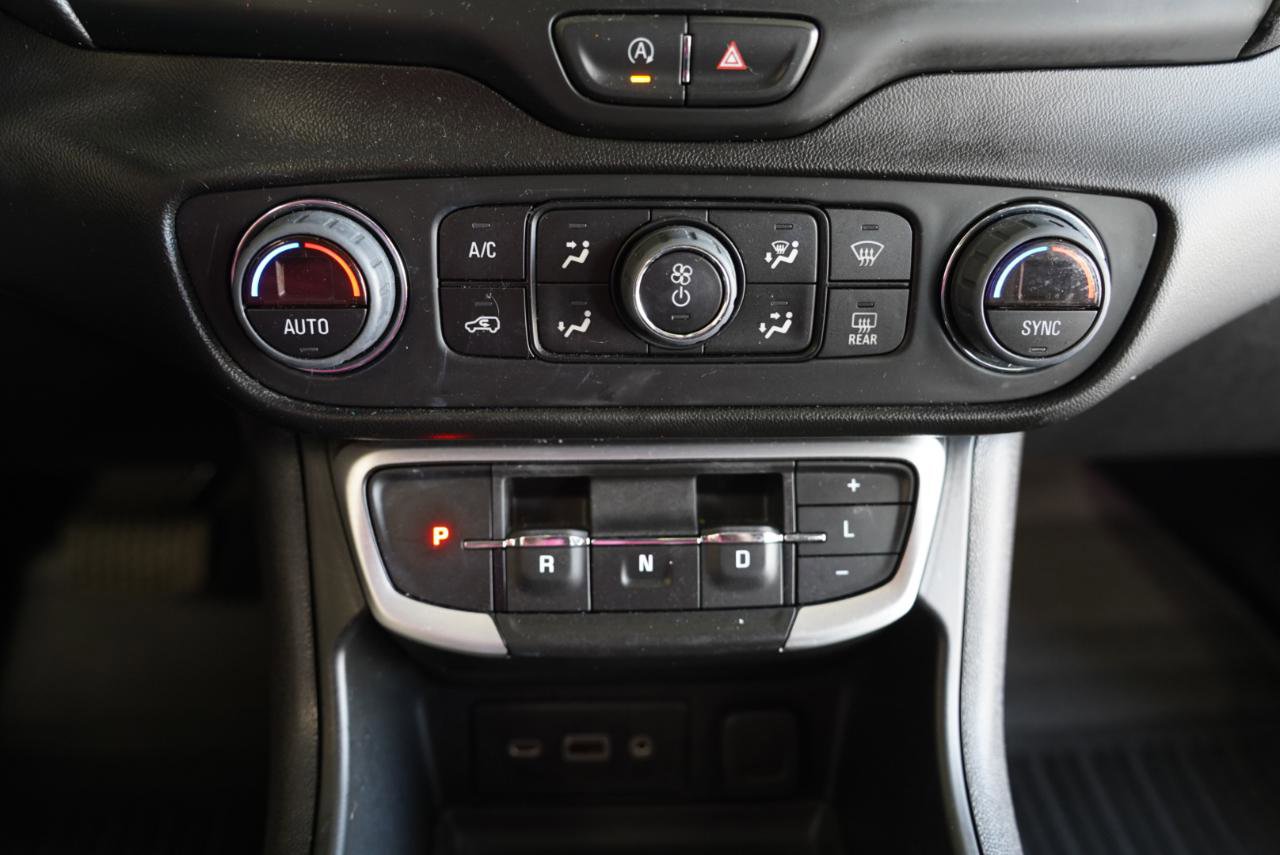 Used 2023 GMC Terrain SLE w/ Driver Convenience Package FWD image 21