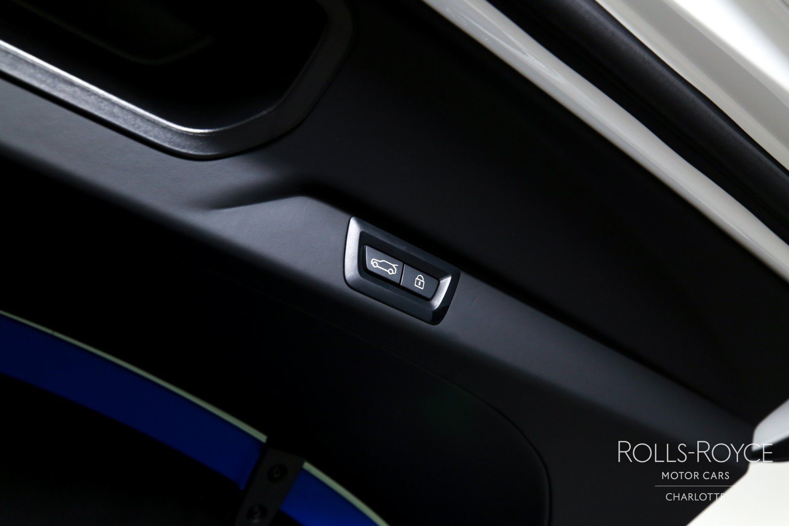 Used 2024 Rolls-Royce Cullinan AWD/4WD image 24