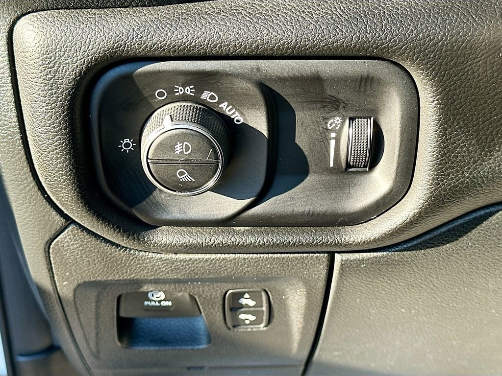 Used 2023 RAM 1500 Big Horn image 10