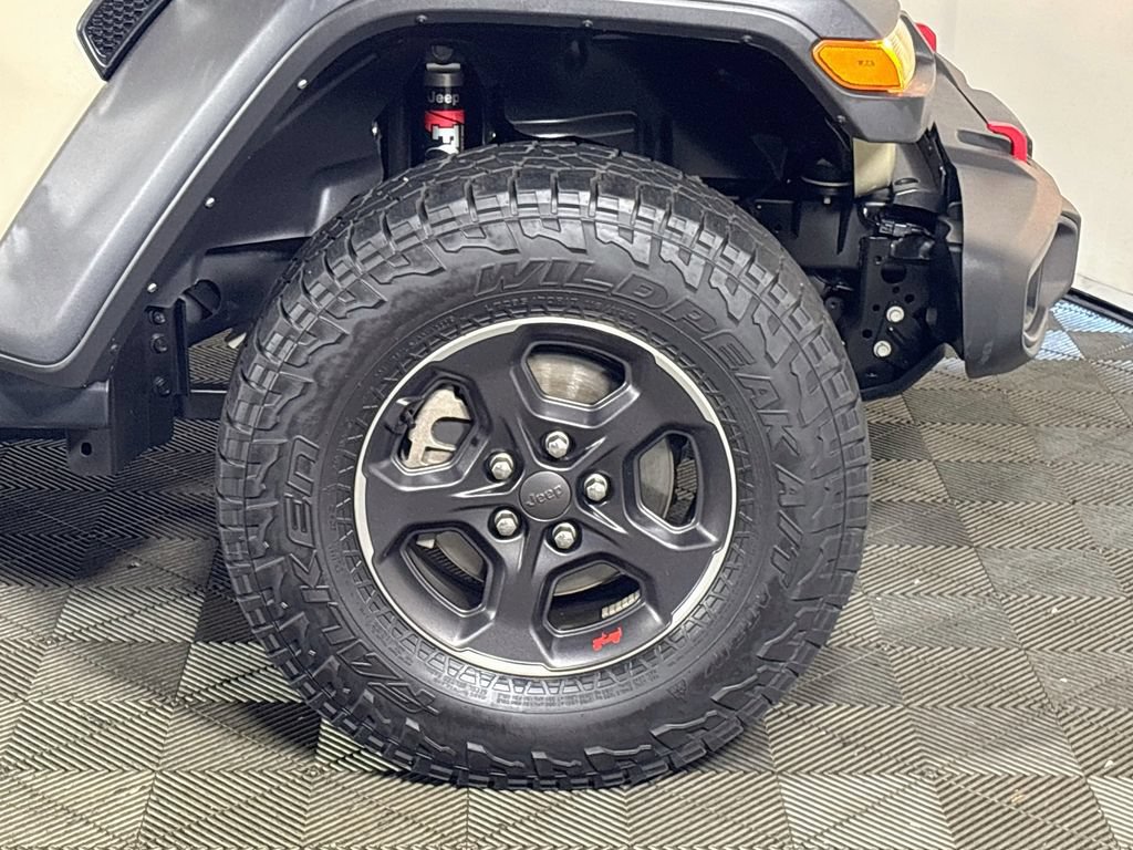 Used 2022 Jeep Gladiator Rubicon w/ Cold Weather Group AWD/4WD image 23