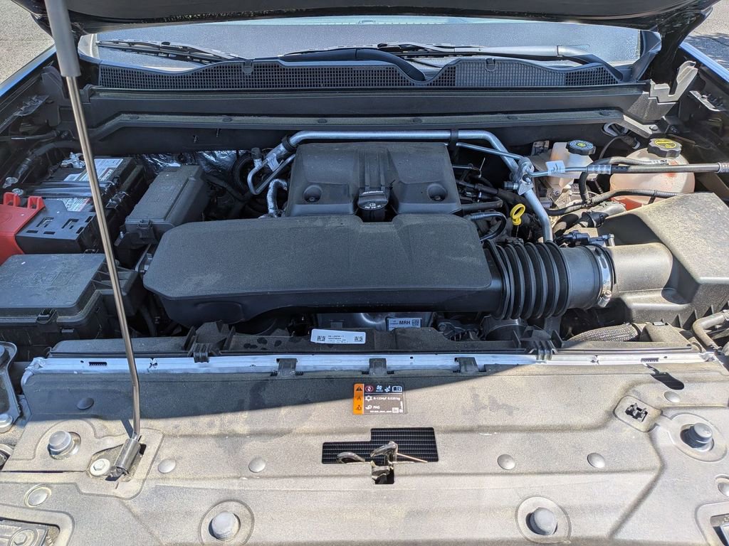 Used 2024 Chevrolet Colorado LT w/ LT Convenience Package II image 30