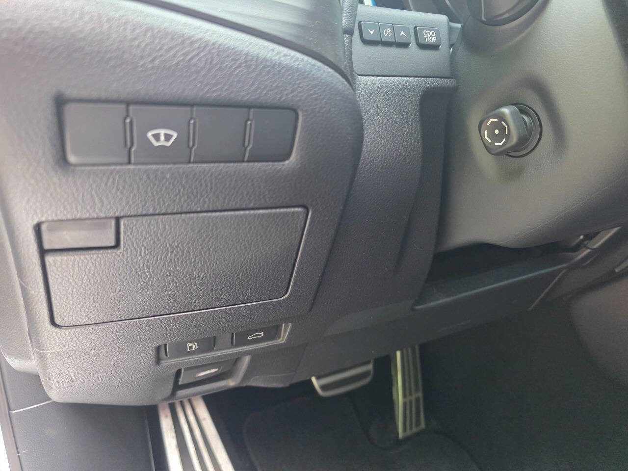 Used 2019 Lexus ES 350 F Sport w/ Accessory Package 2 FWD image 17