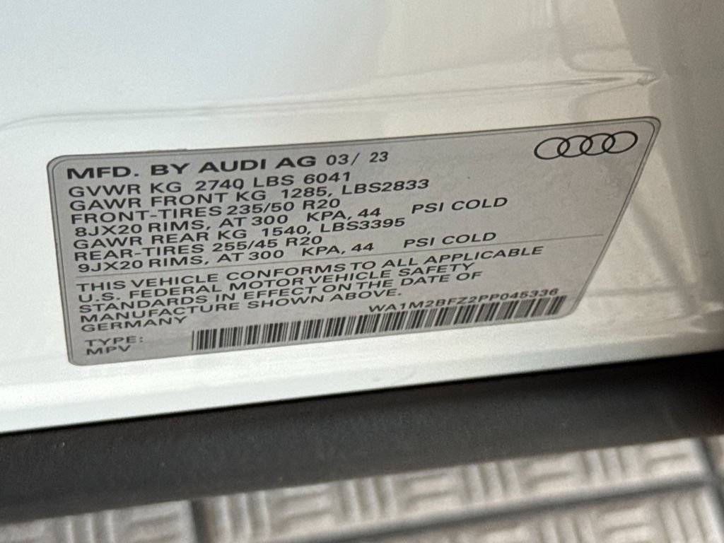 Used 2022 Toyota Camry SE w/ Carpet Mat Package (TMS) FWD image 38