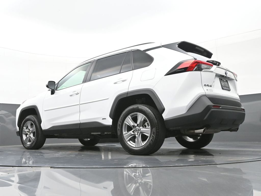 Used 2024 Toyota RAV4 LE image 43