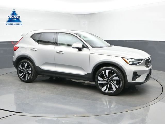 Used 2023 Volvo XC40 B5 Ultimate w/ Climate Package AWD/4WD image 1