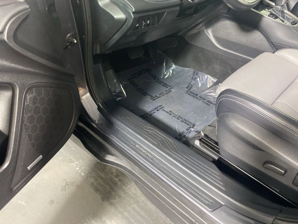 Used 2023 Subaru Outback Limited image 25