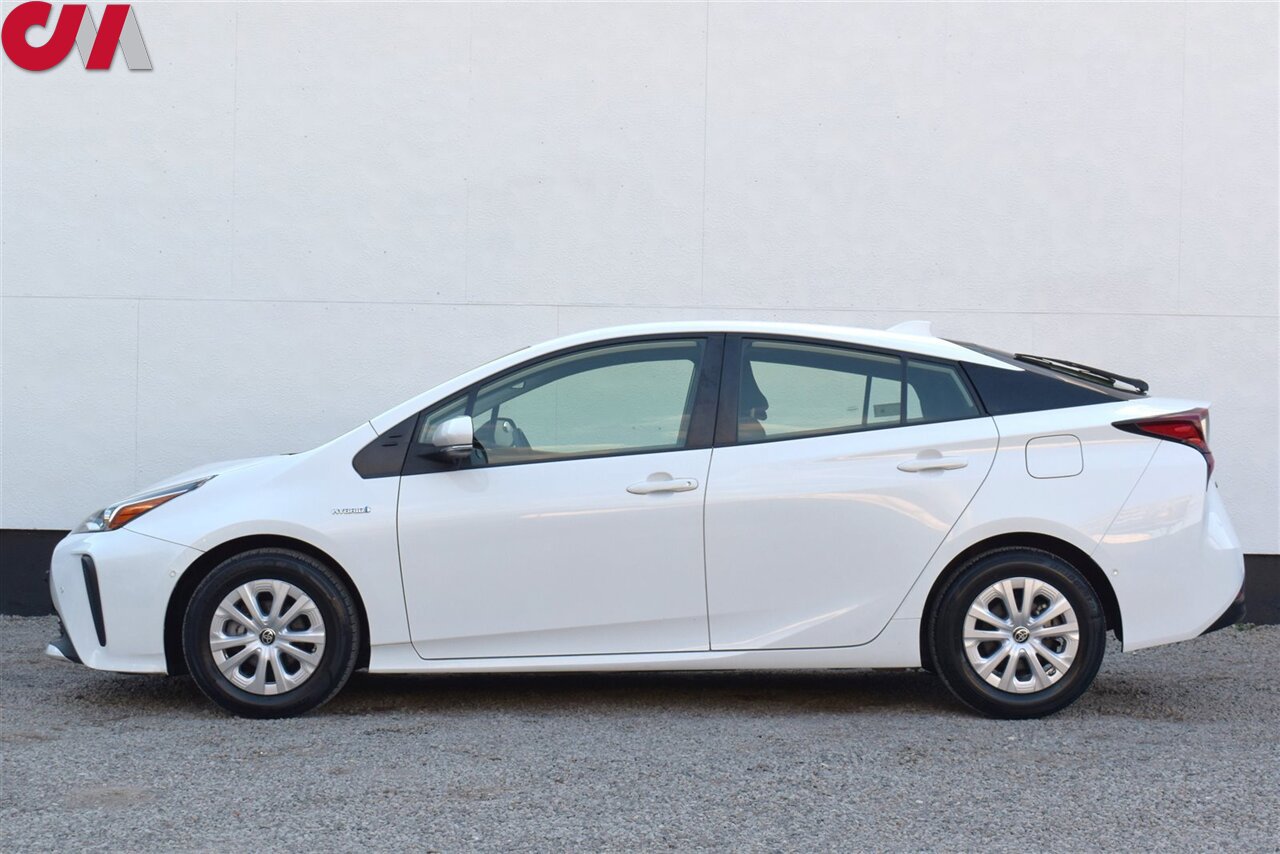 Used 2021 Toyota Prius LE FWD image 9
