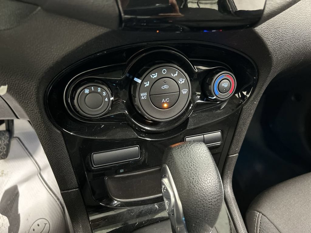 Used 2019 Ford Fiesta SE w/ Equipment Group 201A FWD image 16