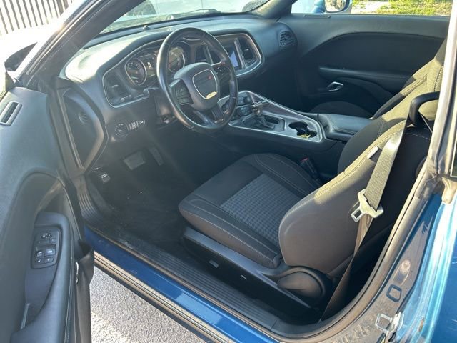 Used 2020 Dodge Challenger SXT image 5