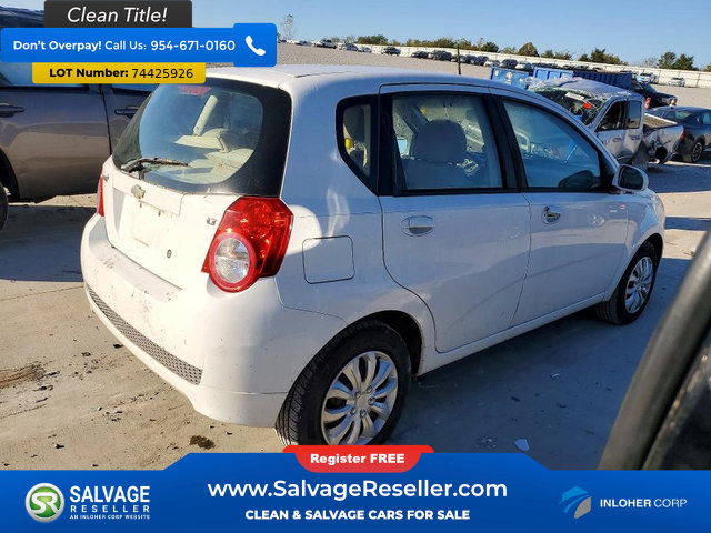 Used 2011 Chevrolet Aveo5 LT FWD image 4