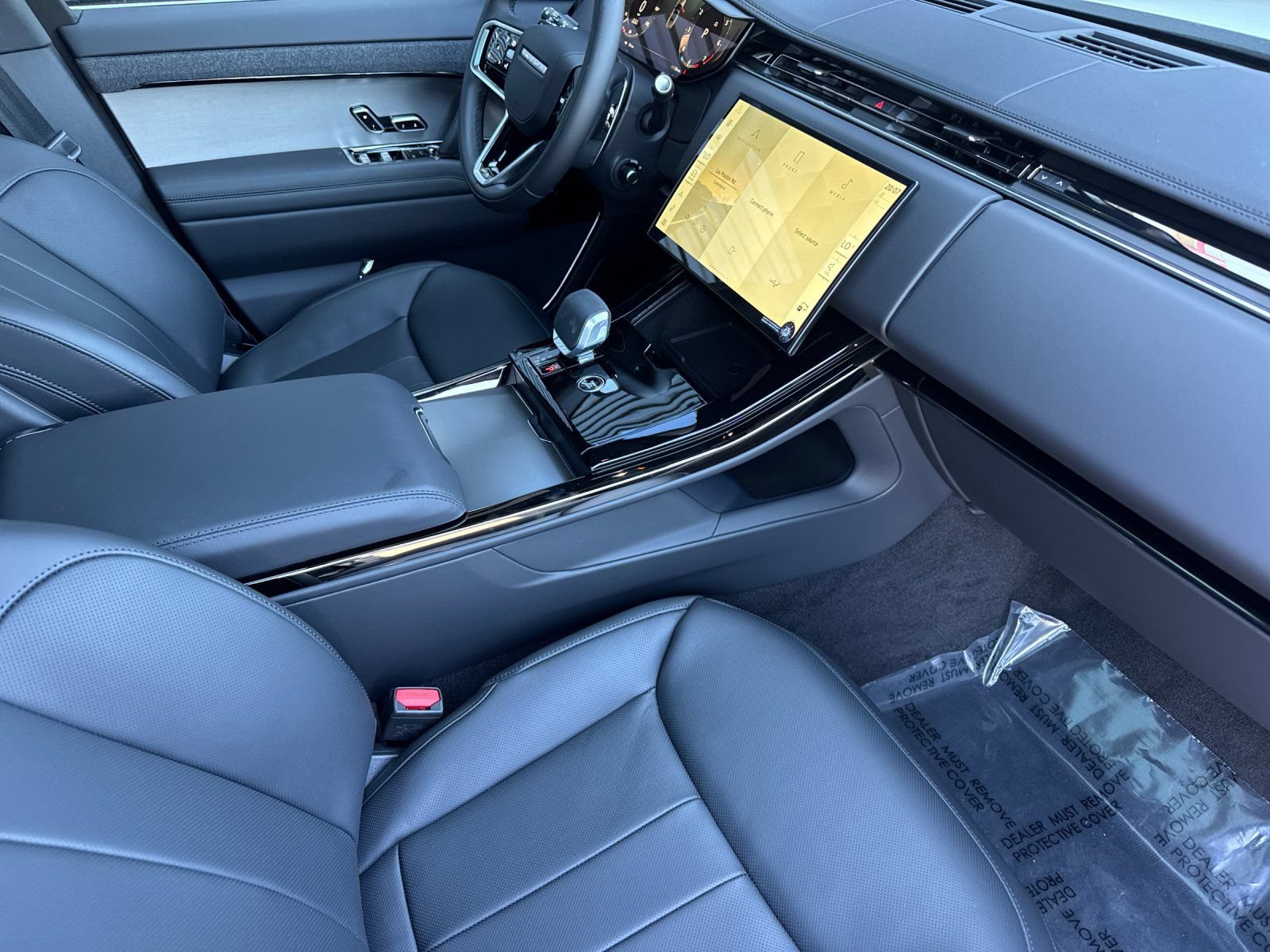 New 2026 Land Rover Range Rover Sport SE AWD/4WD image 15