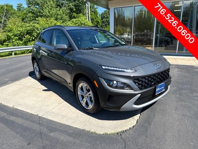 Certified 2023 Hyundai Kona SEL w/ Winter Weather Package AWD/4WD image 3