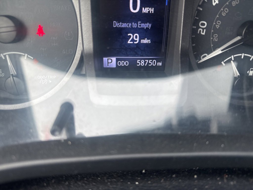 Used 2019 Toyota Tacoma TRD Sport image 15