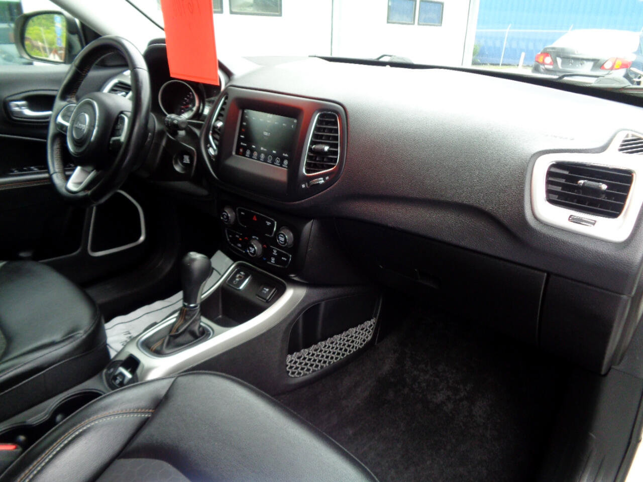 Used 2020 Jeep Compass Latitude image 24