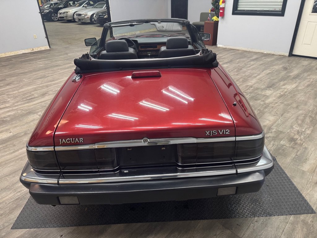 Used 1992 Jaguar XJS V12 Convertible RWD image 40